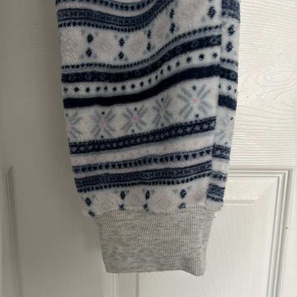 Fleece Patterned Pyjamas - Picture 3 of 7